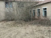 1) Земельный участок площадь 22 575 +/- 107 кв.м., кад.№: 48:14:1560105:12; 2) Здание 912,9 кв. м.; 3) Здание 116,4 кв. м.; 4) Сооружение 25,6 кв. м. по адресу: Липецкая обл, р-н Становлянский, с. Семенек, ул. Юрикова, д. 23