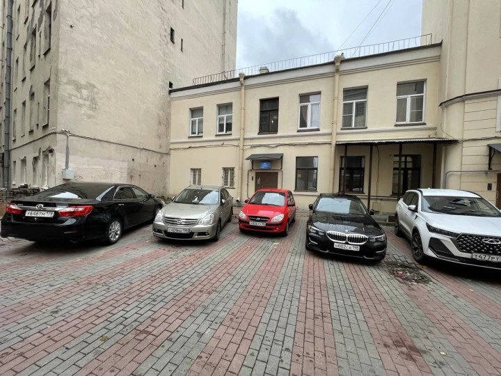 Нежилое помещение 86,8м2 у ст.м. "Спортивная"