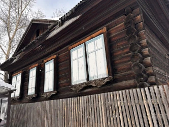 Продается нежилое здание, 144 кв. м и Земельный участок , 1 129 кв. м, г. Енисейск, ул. Рабоче-Крестьянская, дом 94