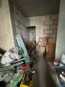 Квартира, пл. 72 кв. м., эт.5, КН: 50:49:0010103:2354, адрес: г. Звенигород, кв-л Маяковского, д. 19а, кв.18. Ограничение: запрещение регистрации № 50:49:0010103:2354-50/149/2021-5 от 16.06.21.  Зарегистрированные лица  в квартире отсутствуют.