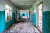 Нежилое здание, площадью 627,1 кв.м. с земельным участком, площадью 3 801 кв.м. с с. Суморьево