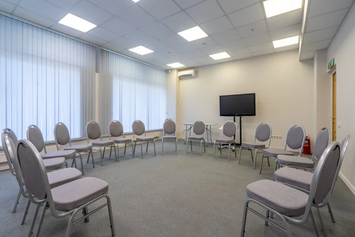 Гостиница 4* в  г. Ярославле, на Московском пр-те, д. 10/15, с земельным участком