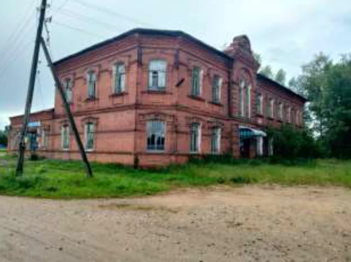 Имущество, находящееся в собственности Ярославской области, расположенное по адресу: Ярославская область, Некрасовский р-н, с. Рождествено, ул. Центральная, д. 14
