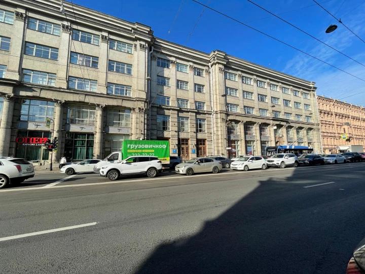 Подвальное помещение 246 кв.м на Литейном пр.