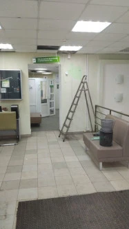 Нежилое строение, общей площадью 324,8 кв.м с земельным участком общей площадью 841,37 кв.м,  расположенное по адресу: Костромская область, Красносельский район, пгт. Красное-на Волге, Пушкина пер., д.1.