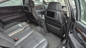 Автомобиль BMW 750Li