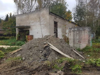 Участок 270 кв.м со зданием бывшей котельной в Невском Парклесхозе