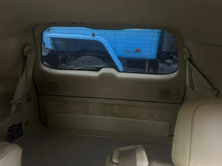 Автомобиль LEXUS LX 570, г. Ростов-на-Дону