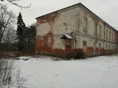 Здание 1319 кв.м и земельный участок 2173 кв.м, расположенные по адресу: Российская Федерация, Московская область, городской округ Чехов, поселок Мещерское, улица Дубравная, строение 15м
