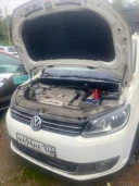 Volkswagen Touran, белый, 2012 года выпуска, VIN WVGZZZ1TZCW077889. г.Уфа.