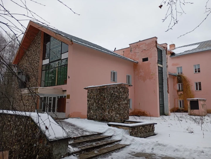 Имущество, находящееся в собственности Ярославской области, расположенное по адресу: Ярославская область, Некоузский район, п. Борок с земельным участком