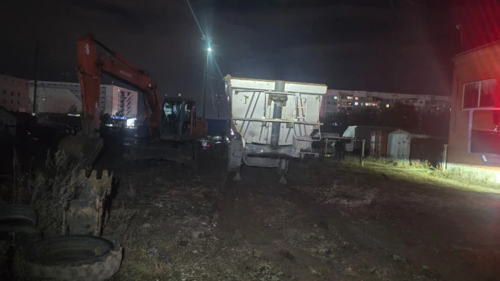 Полуприцеп Самосвал BODEX KIS 3W-S, 2012 года выпуска, цвет серый, VIN SU90333GHCSBU1274