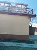 Нежилое здание, общей площадью 57,3 кв. м, расположенное по адресу: Сахалинская обл, Южно-Сахалинск, Имени Александра Матросова ул, дом 6