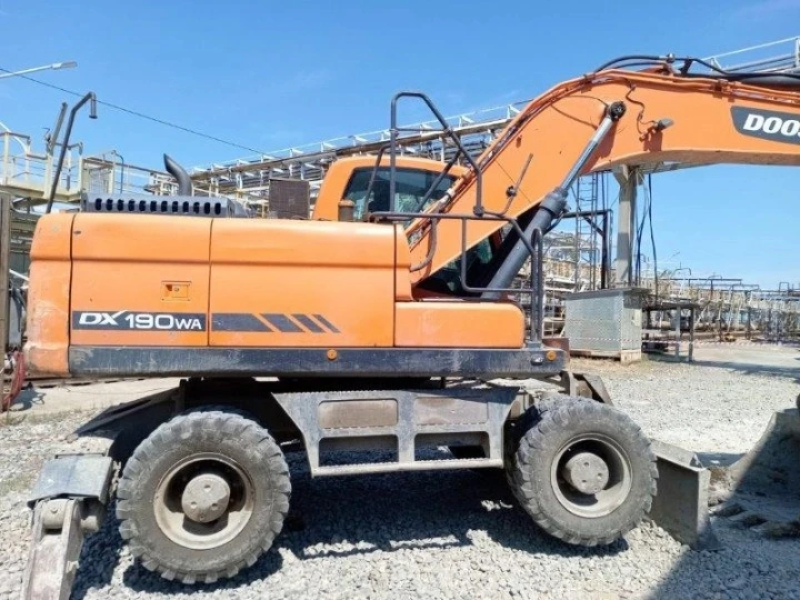 Экскаватор DOOSAN DX190WA, г. Невинномысск