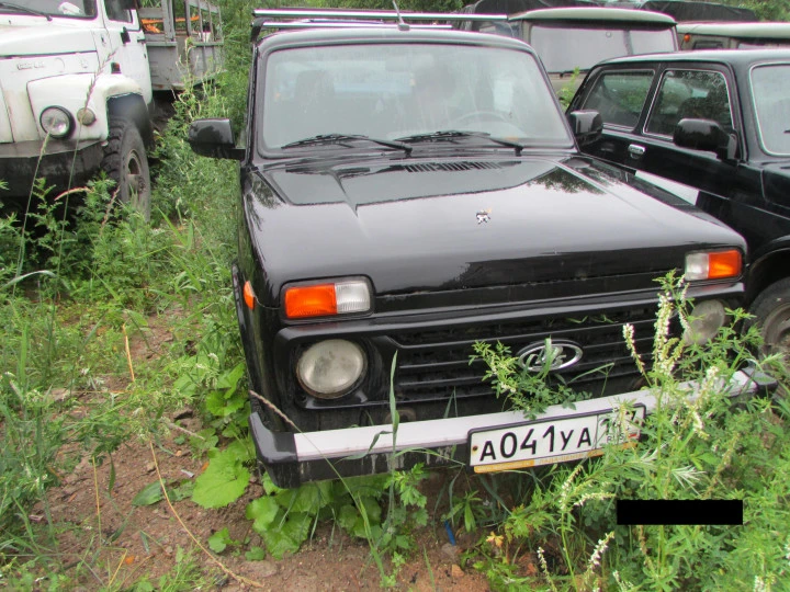 Автомобиль LADA 4х4 212140