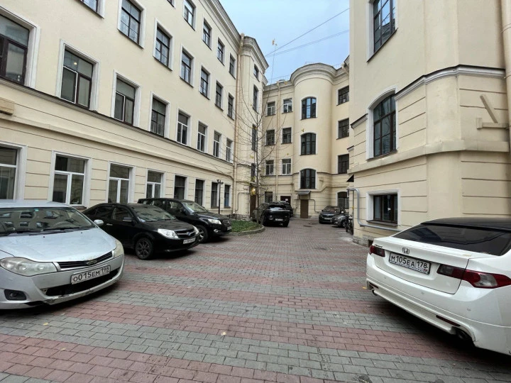 Нежилое помещение 86,8м2 у ст.м. "Спортивная"