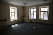 Право аренды помещения площадью 117,7 кв. м в Апраксином дворе