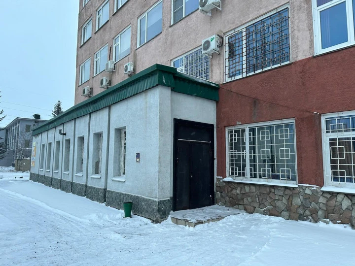 Продаются 14 (Четырнадцать) Нежилых помещений, г. Барнаул, ул. Трактовая, дом 2Л