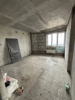 Жилое помещение (квартира), пл. 69,2 кв. м, этаж 4, кад.№ 50:49:0010103:2344, адрес: МО, г. Звенигород, кв-л Маяковского, д. 19а, кв. 11. В соответствии с выпиской из домовой книги от 13.04.2026, зарегистрированные лица отсутствуют.