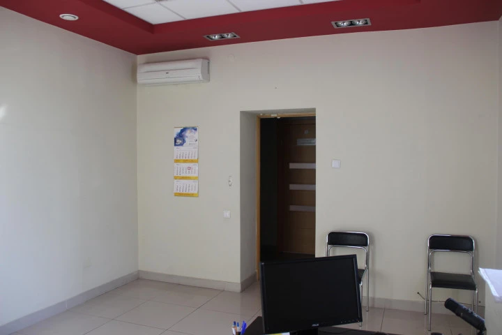 Нежилое здание 348,1 кв.м. и з/у в Калининградской области, г. Балтийск