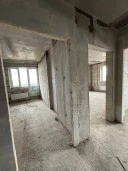 Жилое помещение (квартира), пл. 69,2 кв. м, этаж 4, кад.№ 50:49:0010103:2344, адрес: МО, г. Звенигород, кв-л Маяковского, д. 19а, кв. 11. В соответствии с выпиской из домовой книги от 13.04.2026, зарегистрированные лица отсутствуют.