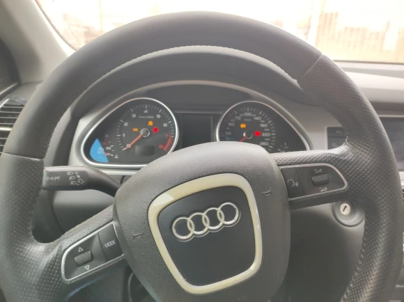 Продается, Audi Q7, черный, 2009 года,  г. Кемерово