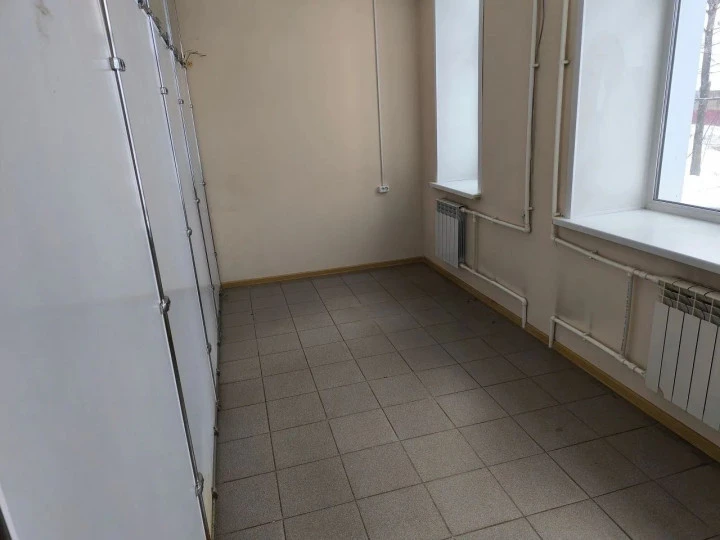 Помещение 1-го этажа, площадь 277,1 кв. м: Ярославская область, Рыбинский р-н, г. Рыбинск, ул. 9 Мая, д. 21