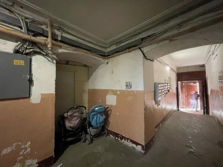 Нежилое помещение 4,4 кв.м. на Саблинской ул.