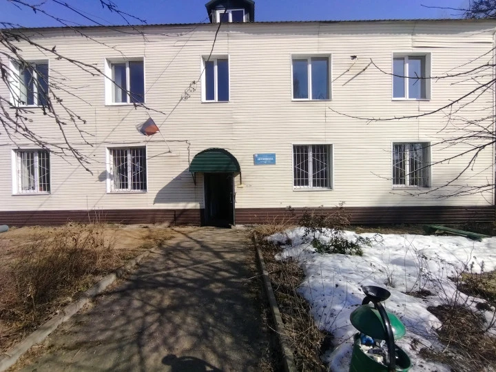 Здание 430,8 кв.м с земельным участком 1186 кв.м, гаражный бокс в ГК "Символ": Ярославская область, м. о. Ярославский, рп. Лесная Поляна, дом 11