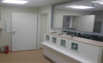 Нежилое помещение 35,8 кв.м. и право аренды земельного участка в Тамбовской области, п. Красный Куст