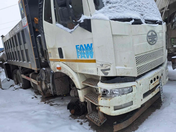Специализированный, автомобиль - самосвал FAW J6, 2022