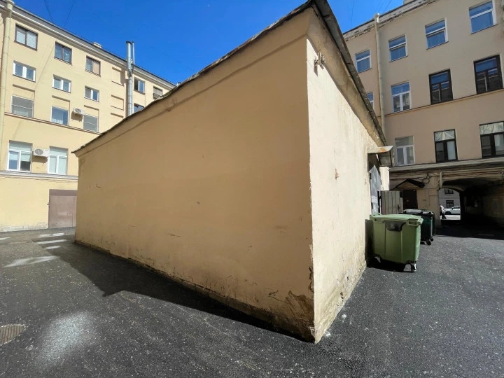 Здание 107,9 кв.м с участком в центре