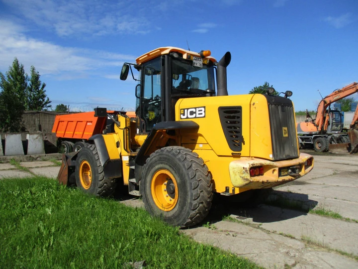 Фронтальный погрузчик JCB 426Z