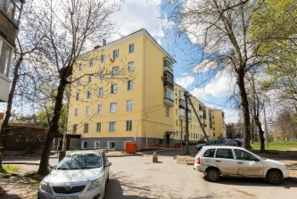 Нежилые помещения 377,9 кв.м в цоколе жилого дома, Уфа, ул. Кольцевая, 61.