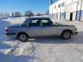 Легковой седан ГАЗ 31105.