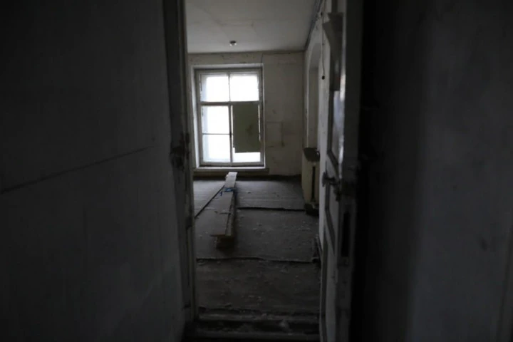 Право аренды помещения площадью 1 457,2 кв. м в Апраксином дворе.