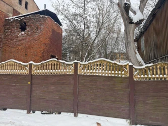 Здание, 2-этажное, общей площадью 799 кв.м,  с земельным участком общ. пл. 1 332 кв. м: Ивановская область, г. Фурманов, ул. Революционная, д. 12