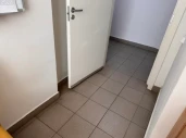 Помещения 1-го этажа 82,5 кв.м ( 825/2073 доли), 1360/9140 доли зем. участка (равную 136 кв.м) по адресу: Тверская область, г. Старица, ул. Пионерская, д. 15