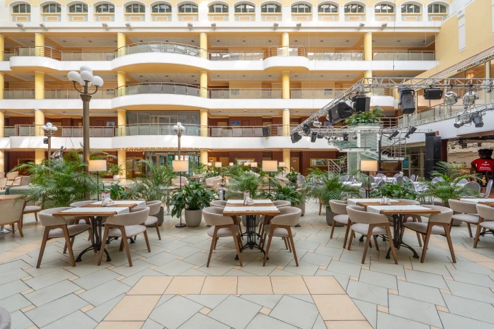Гостиница 4* в  г. Ярославле, на Московском пр-те, д. 10/15, с земельным участком