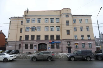 Бизнес-центр с участком в Выборгском районе