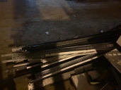 Алюминиевый лом, весом 190 кг, реестровый номер 0025КДЗ005097; стальной лом, весом 1 300 кг, реестровый номер 0025КДЗ005098; сэндвич панели, весом 448 кг, реестровый номер 0025КДЗ005099