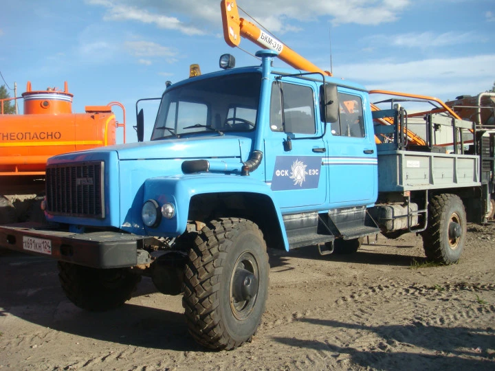Машина бурильно-крановая ГАЗ-33081