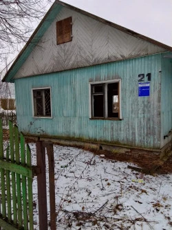 Нежилое здание, 1-этажное, площадь 61,4 кв. м, земельный участок, площадь 355 кв.м по адресу: Ярославская область, р-н Переславский, п. Ивановское, ул. Ленина, д. 21