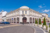 Здание ОКН "Торговый дом Вахромеева", кон.XVIII в., нач.XX в., общей площадью: 1 197,5 кв. м, с земельным участком 911 кв. м, в центре Ярославля, на улице Андропова, д. 9/9