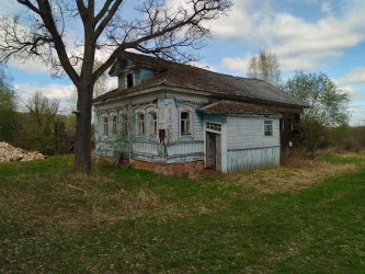 Здание 114,7 кв.м с земельным участком 526 кв.м:  Ярославская область, м.р. Угличский, с/п Ильинское, деревня Щипнево, д.2