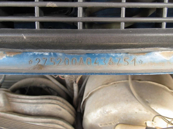 Автомобиль ГАЗ-2752