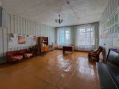 Имущественный комплекс в составе 4 объектов недвижимости и земельного участка по адресу: Липецкая область, Усманский район, с. Пластинки, ул. Центральная, д. 17