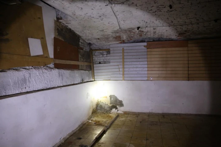 Право аренды помещения площадью 231,2 кв. м в Апраксином дворе.