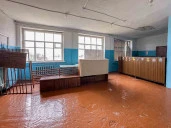 Имущественный комплекс, состоящий из 6 зданий и сооружений и земельного участка площадью 11 987 кв.м.