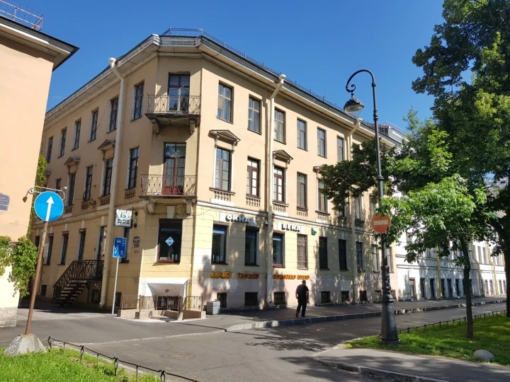 Нежилое помещение 17,3 кв.м. у ст.м. "Василеостровская"